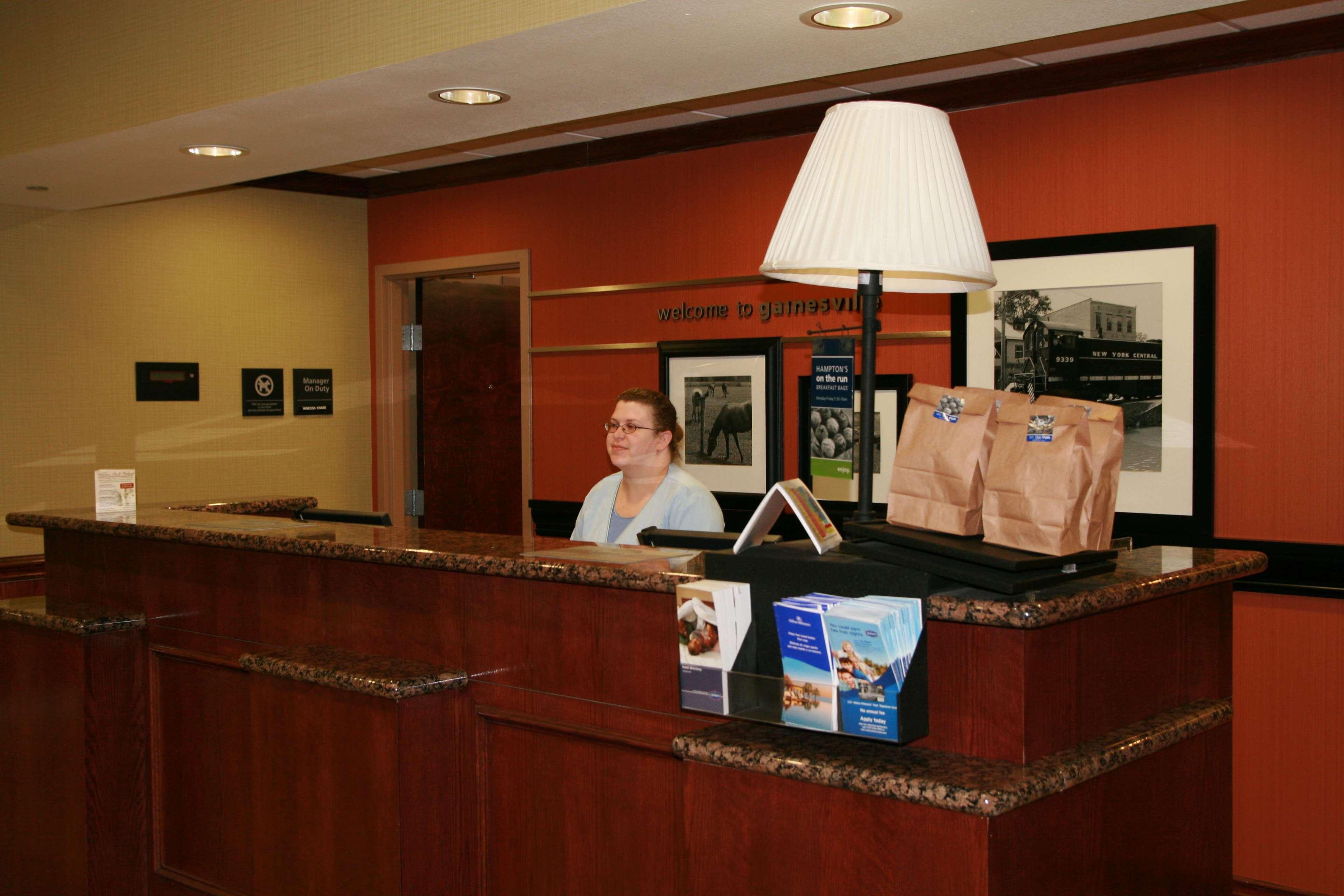 Hampton Inn & Suites Gainesville Extérieur photo