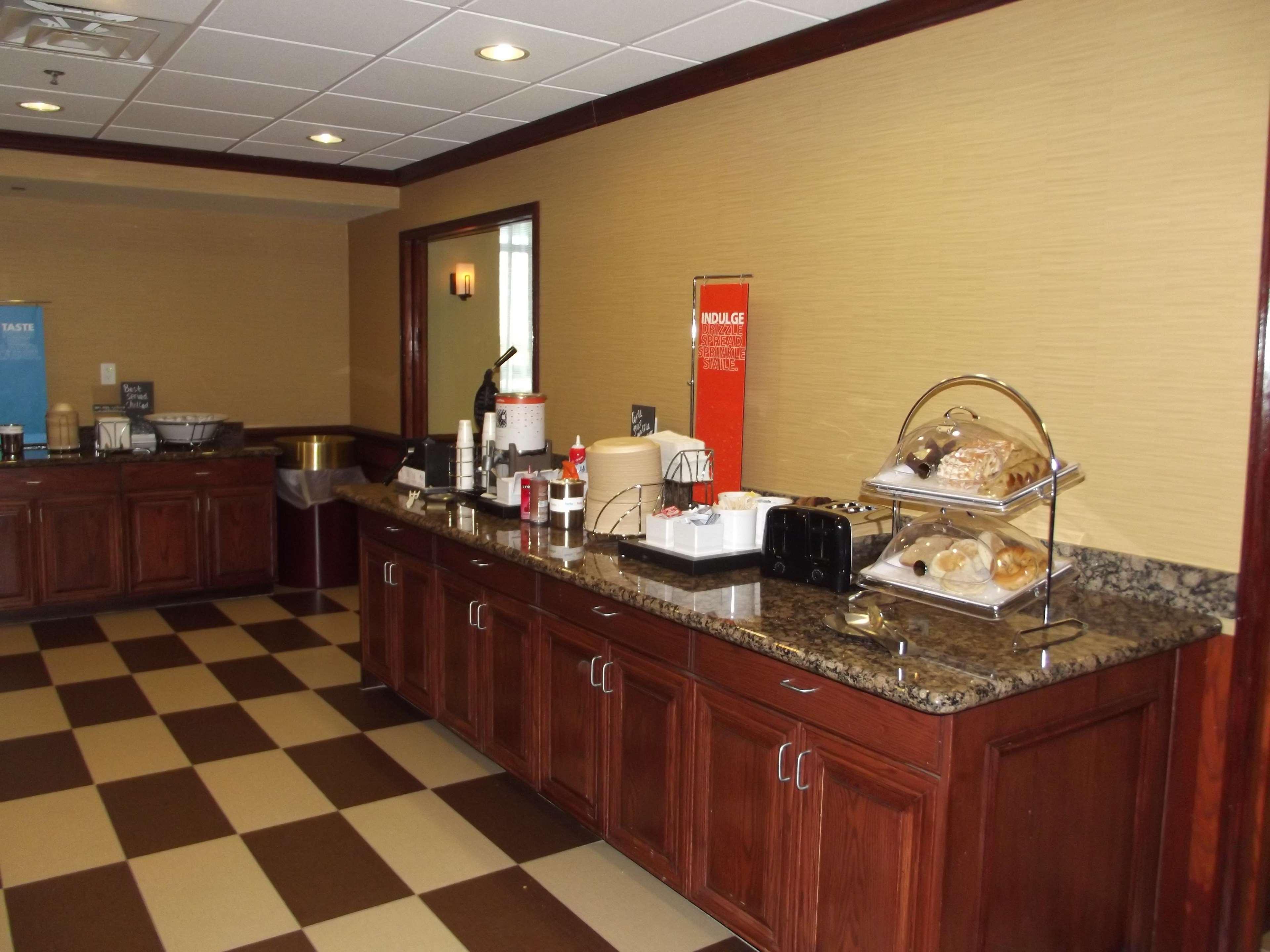 Hampton Inn & Suites Gainesville Extérieur photo