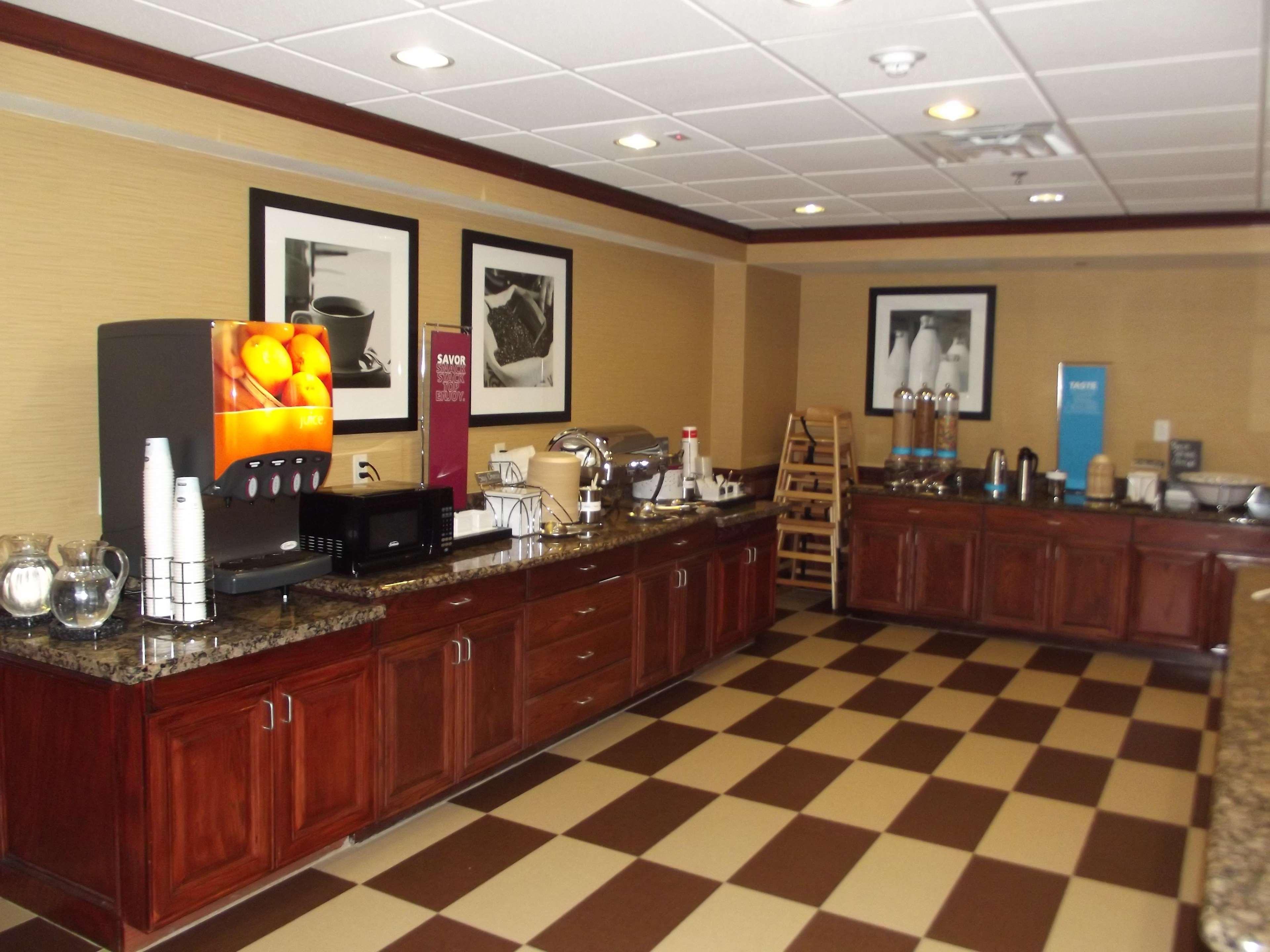 Hampton Inn & Suites Gainesville Extérieur photo
